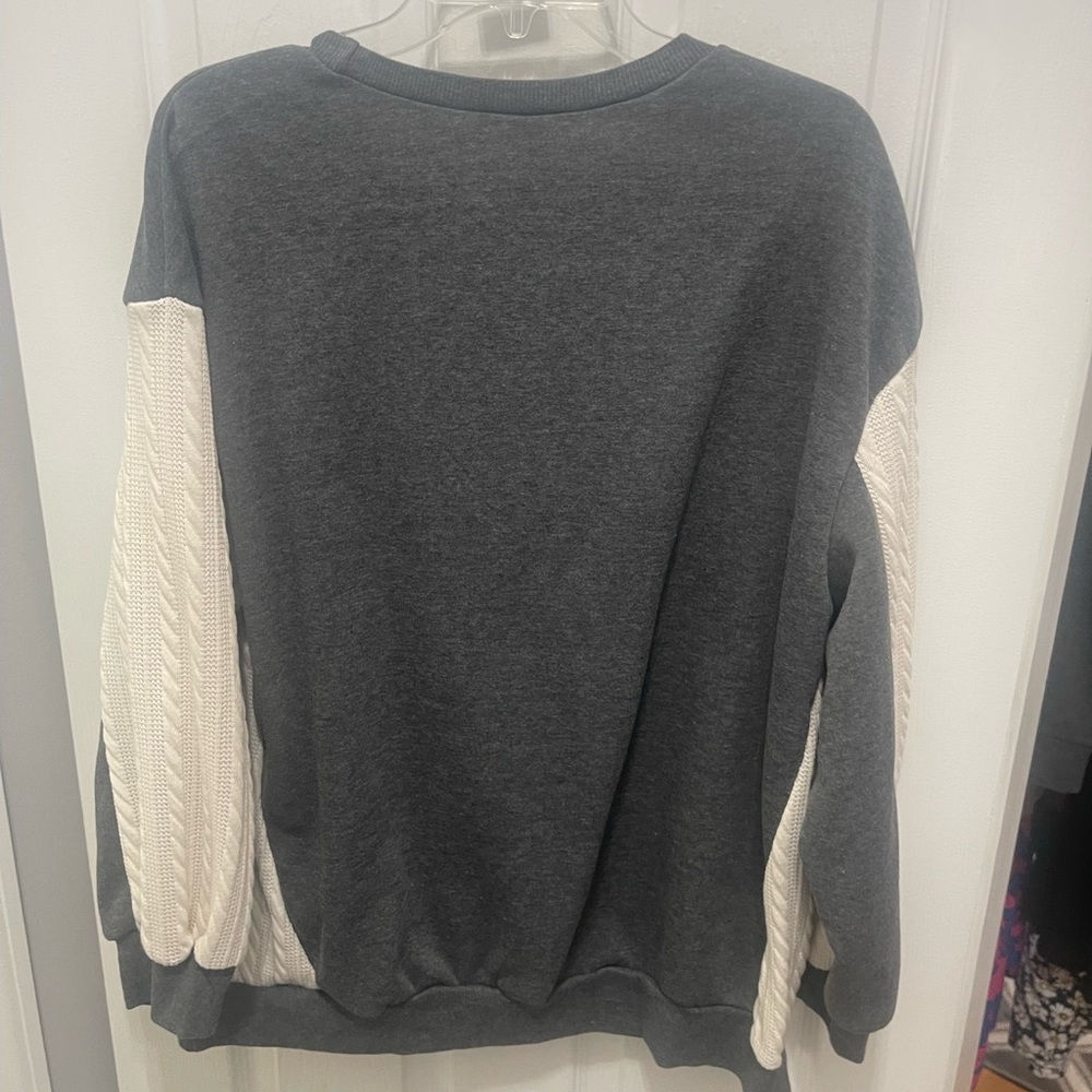 SHEIN Gray and Cream Crew Neck Sweater with Textured Sleeves - Picture 7 of 10
